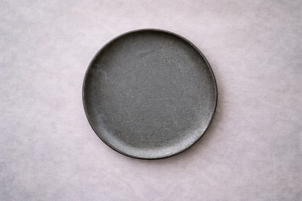 [PEP2618] Flat Plate Stone Glaze 24 cm - Maïa Cerámica