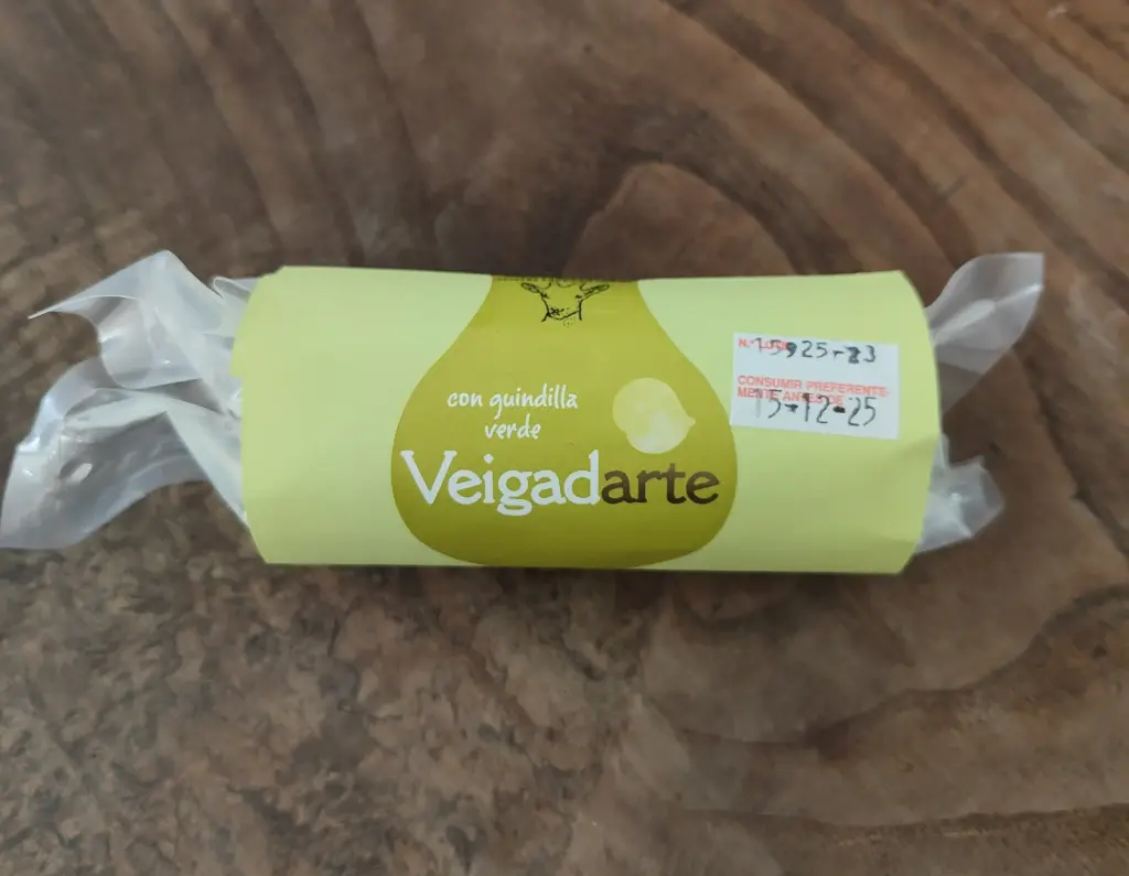 [CN400024] Сыр козий Veigadarte с зеленым перцем 200 г.